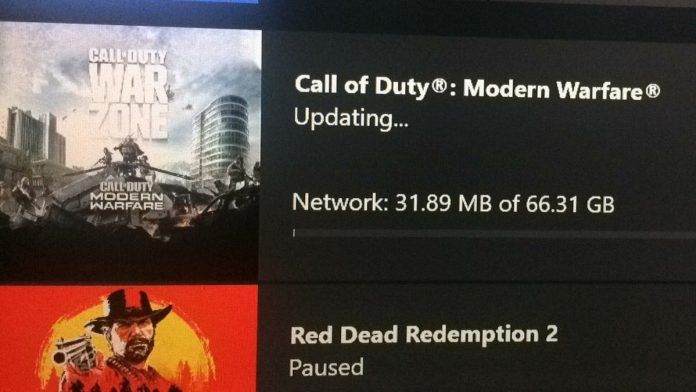 call-of-duty-modern-warfare-and-warzone-xbox-one-players-forced-to-download-massive-66-3gb-patch-to-fix-weapon-graphics-corruption-glitch-1597496132813.jpg